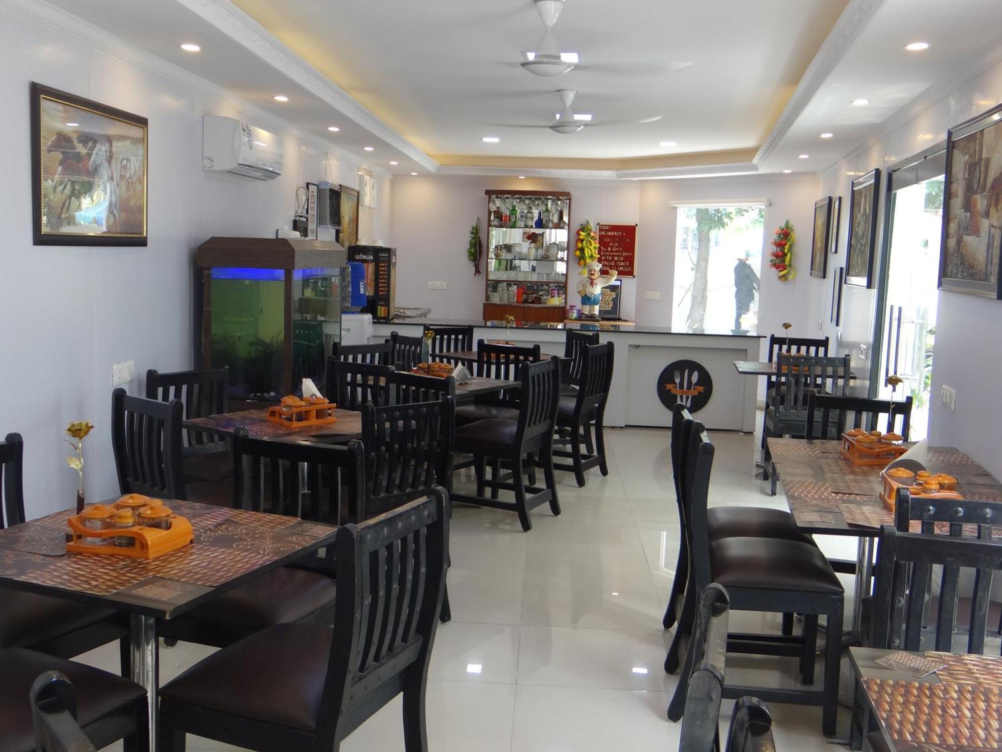 Hotel Angel Residency Greater Noida Exterior foto